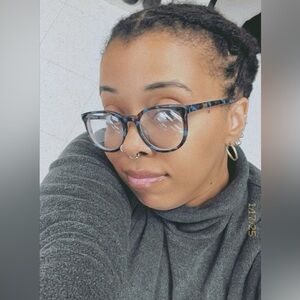 Meet your Posher, Shelby